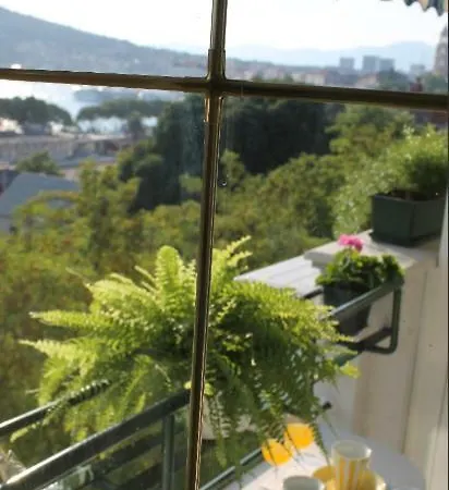 Apartment Bianca Beach Split