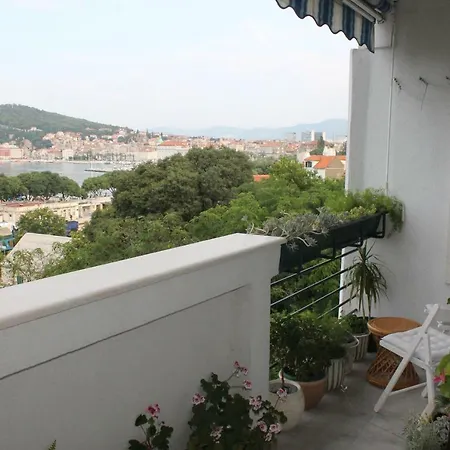 Bianca Beach Apartment *